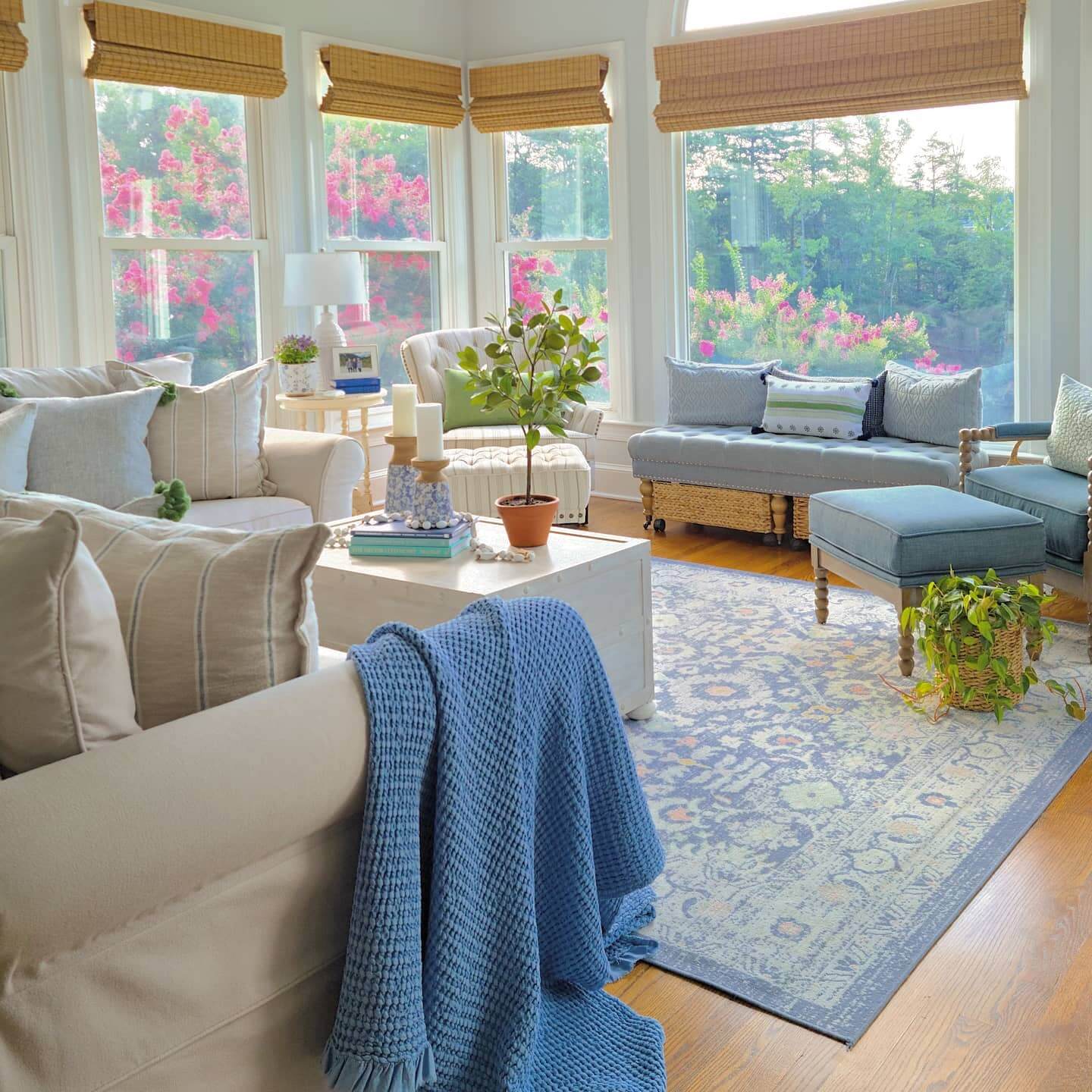 The Timeless Charm of Cottage Style Homes: Cozy & Inviting