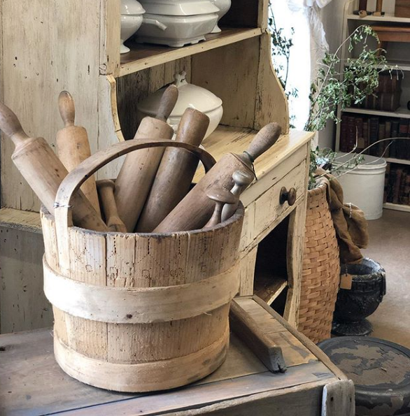 Amazing 11 Old Farmhouse to Creating