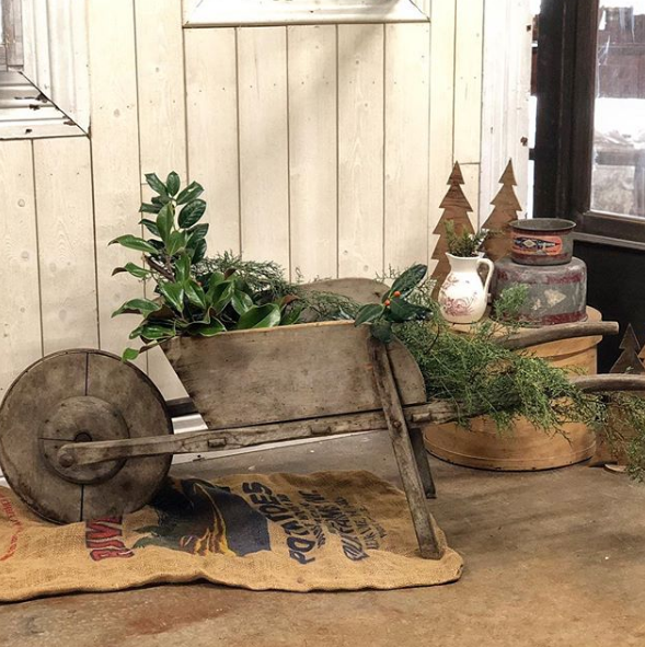 Amazing 11 Old Farmhouse to Creating