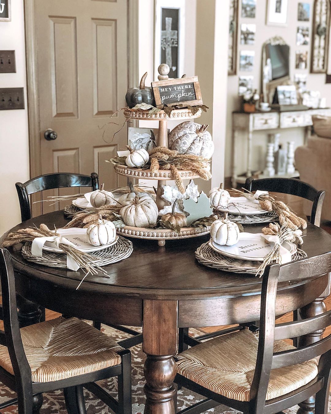 Gorgeous 12 fall farmhouse decor ideas