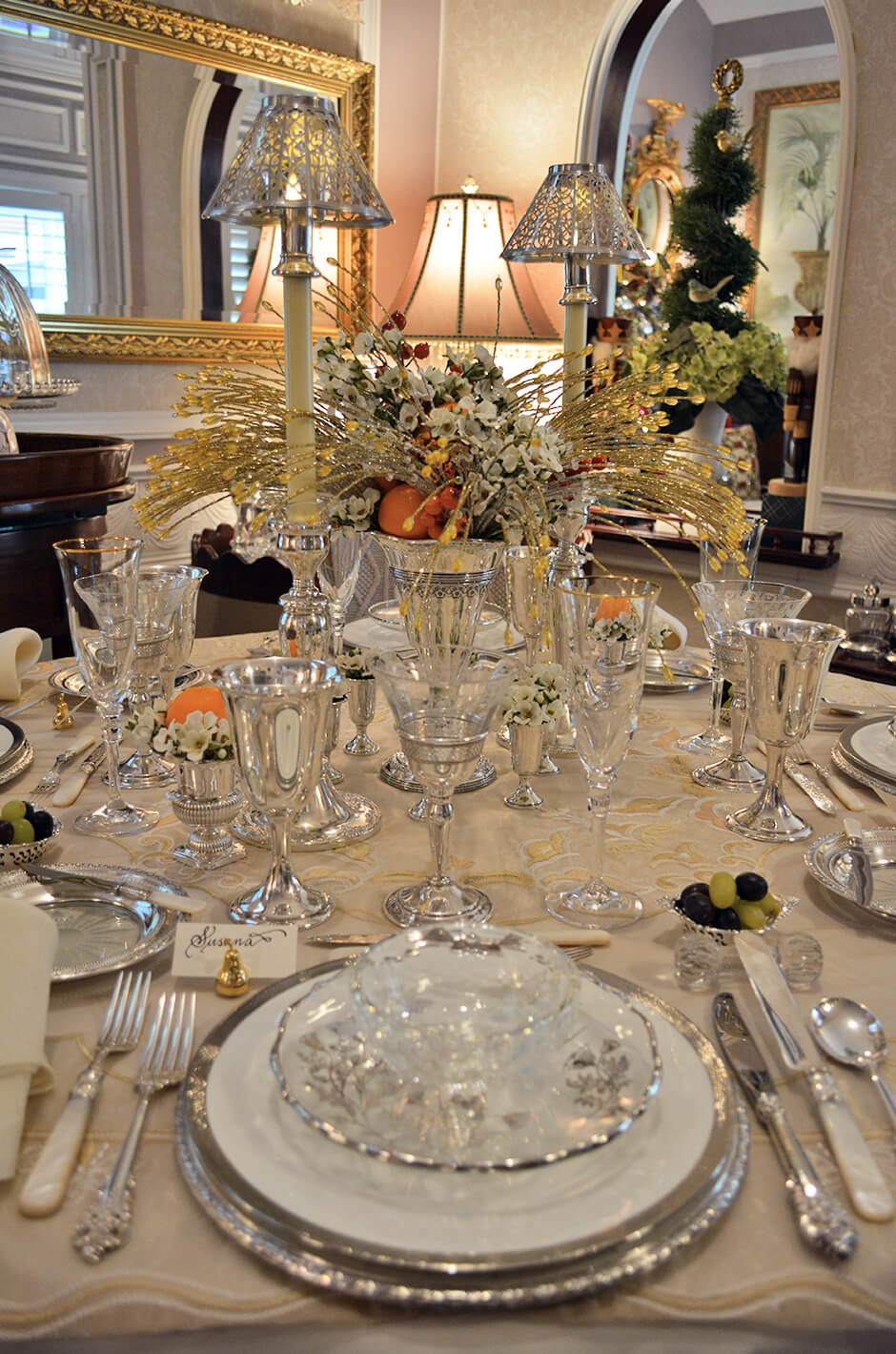 3. Centerpieces and Decorative Elements