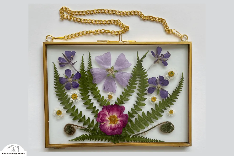 DIY Pressed Flower Frames: