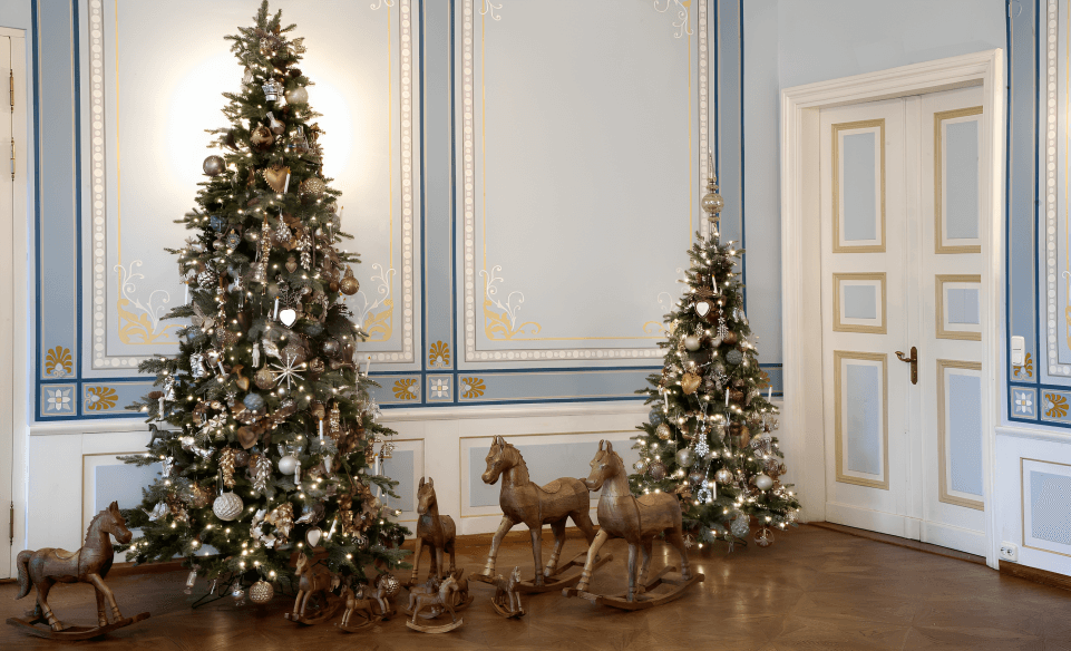 The Customs and Traditions Associated with the Christmas Tree