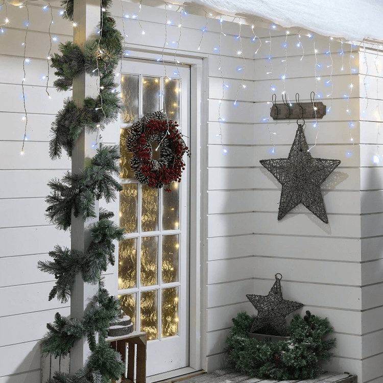 20.Christmas Banners: