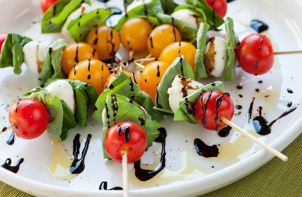 9.Caprese Skewers with Balsamic Glaze: