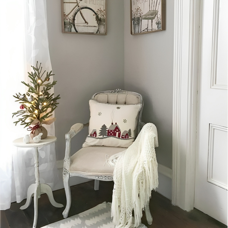 Farmhouse Christmas decor Creating Warmth & Charm