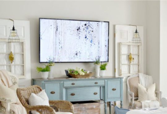 Gorgeous modern farmhouse summer style