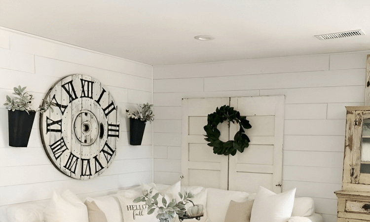 Gorgeous Contemporary Farmhouse Fall Home: Perfect Seasonal Retreat