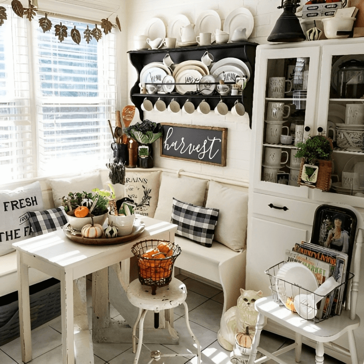 Embrace the Charm of Fall Vintage Farmhouse Decor