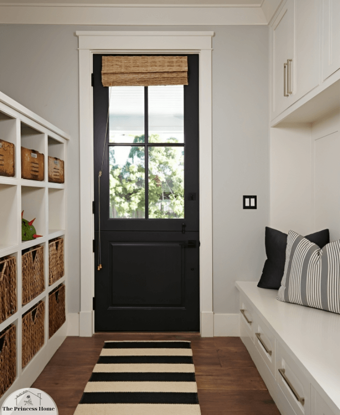 10.Keep It Clutter-Free: