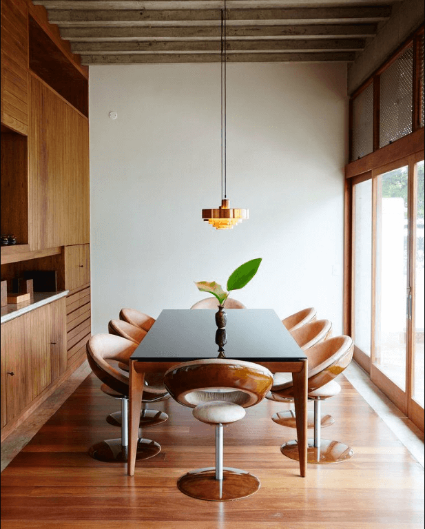 Select Captivating Seating
