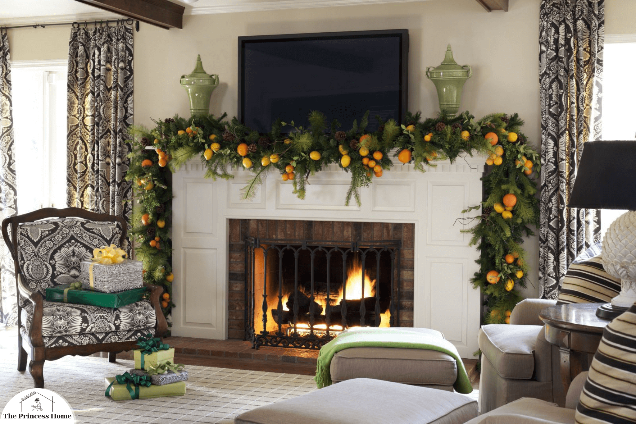 12.Incorporating Seasonal Decor
