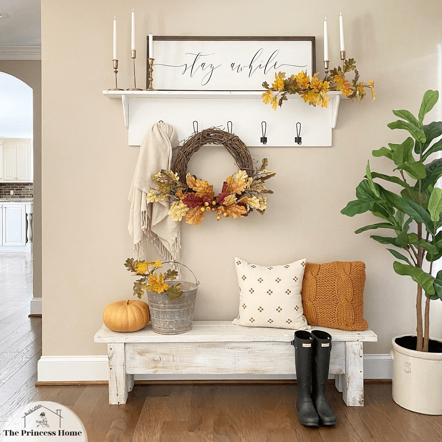 Rotate Seasonal Décor: