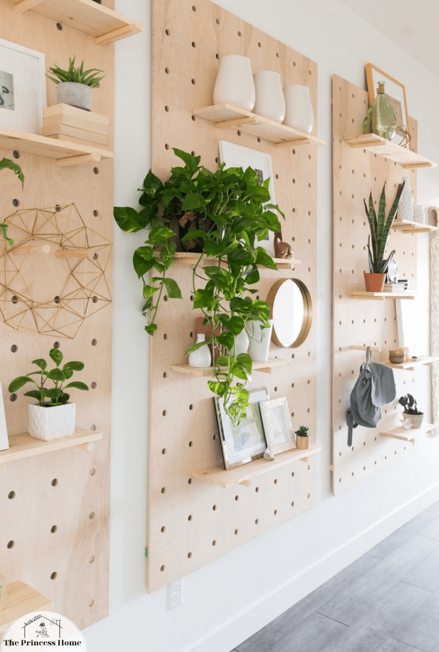 DIY Pegboard Organizer: