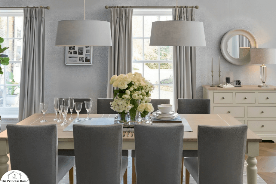 2**. Color Palette and Paint: