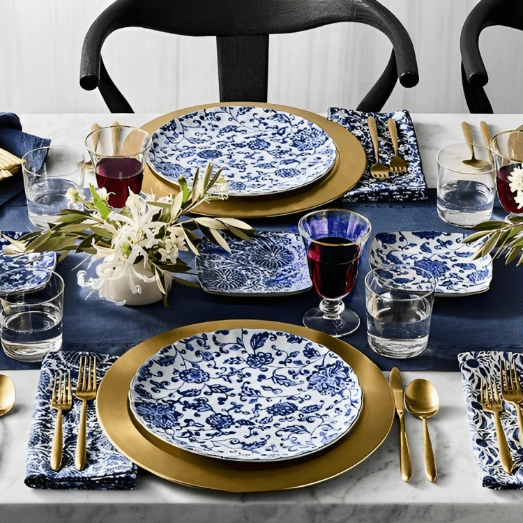 9.Navy Blue Outdoor Table Settings: