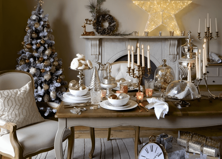 4.Jewel-Toned Color Schemes: