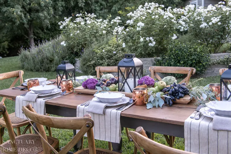 This image has an empty alt attribute; its file name is Fall_Harvest_Table_Setting-1.jpg