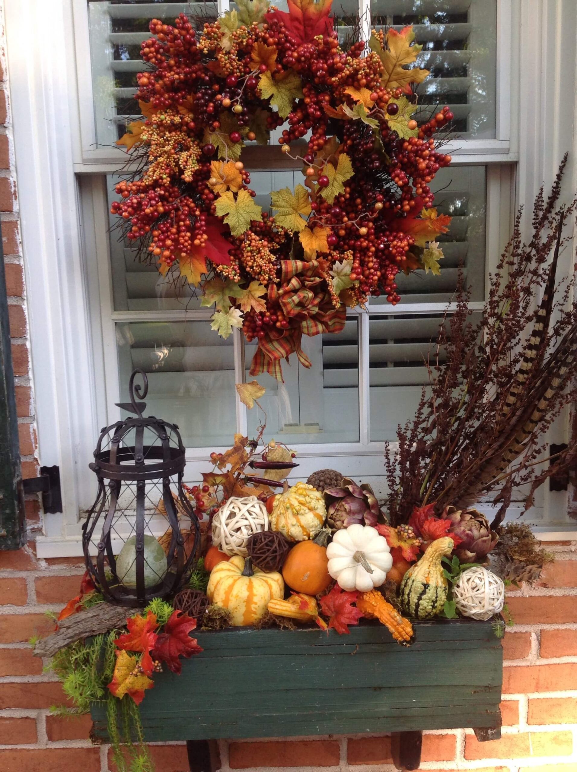 33 Fall Box Ideas for Your Windows