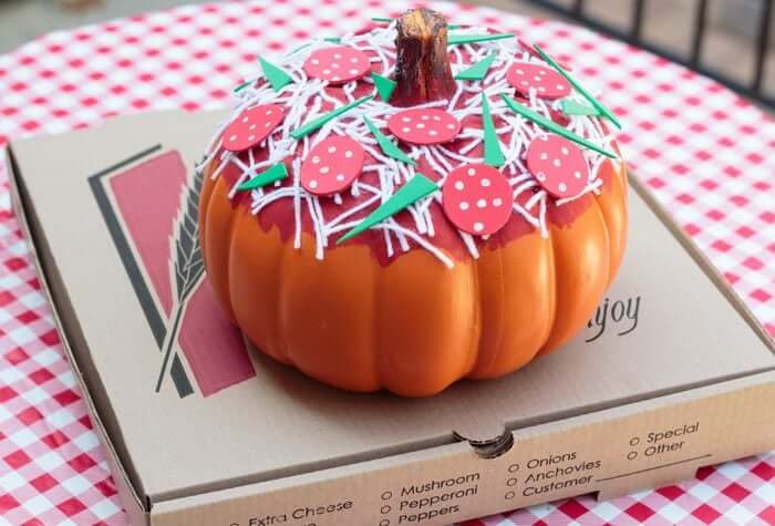 18-Pizza pumpkin