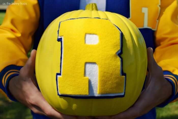 25-Riverdale pumpkin