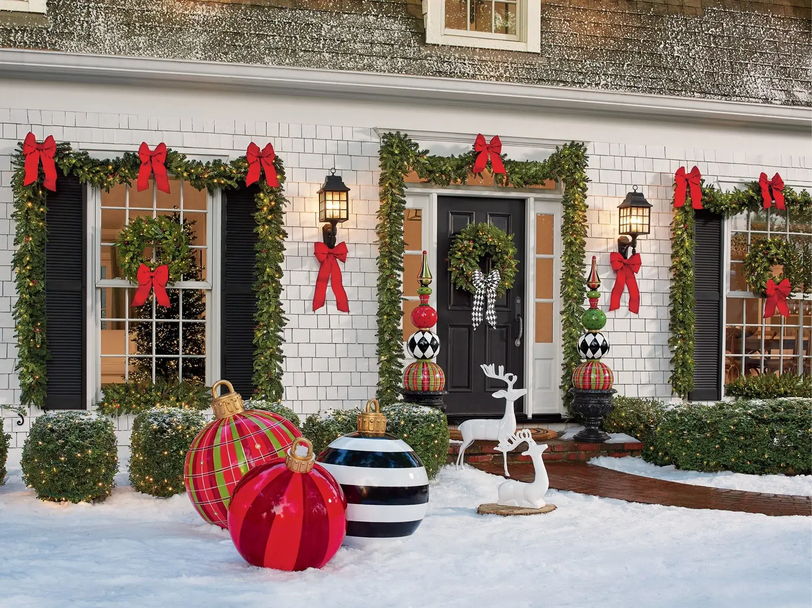 7.Outdoor Decor and Illumination: