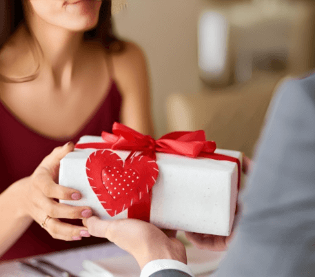 25 Romantic Ideas for a Memorable Valentine's Day for Her