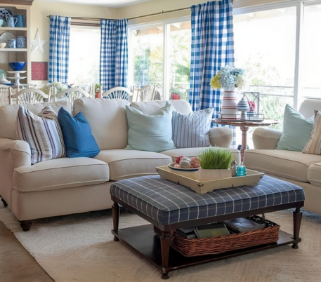 The Allure of Colorful Cottage: Exploring the Beauty of Farmhouse Aesthetics