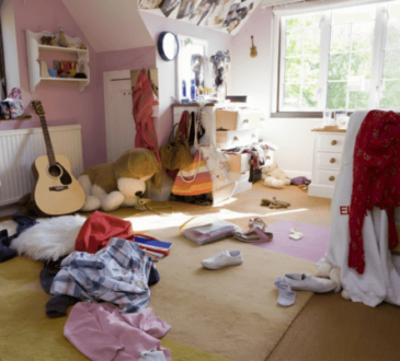 How to Decide What to Keep and What to Discard When Decluttering