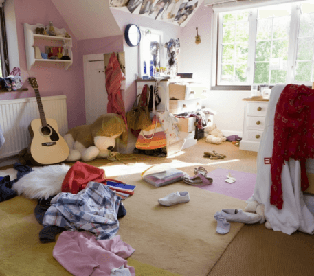 How to Decide What to Keep and What to Discard When Decluttering