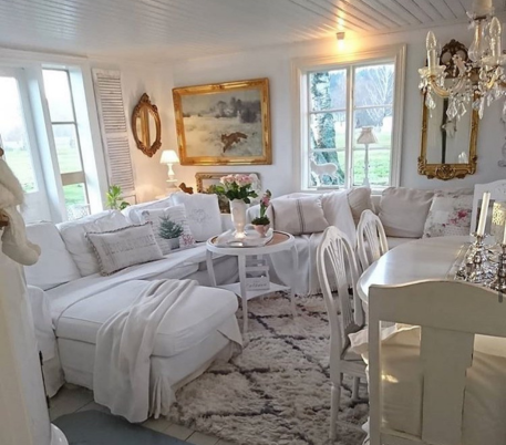 Embracing Timeless Charm: The Allure of vintage farmhouse decor