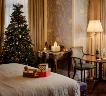 Christmas Decorating Guest Bedroom Festive & Comfortable