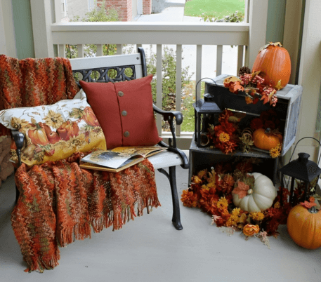 Embrace the Cozy Charm Fall Farmhouse Decor Ideas