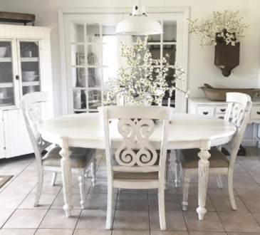 Embrace the Season: Best Cozy Cottage Winter Decorating Tour