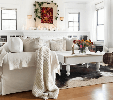 Embracing the Beauty of Fall in a Rustic Farmhouse Style Home